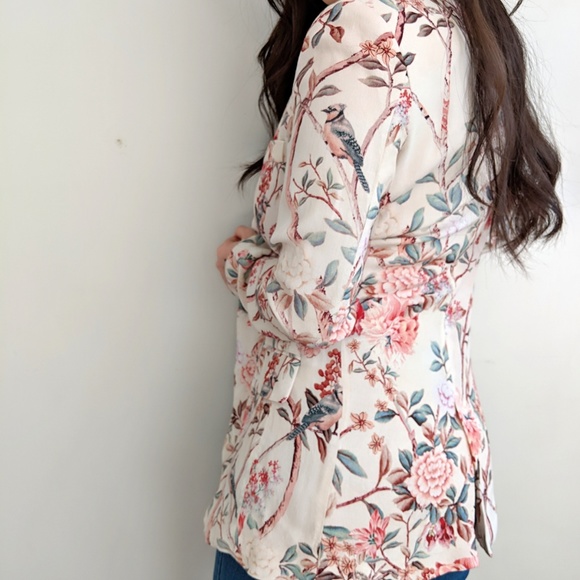 Zara Soft Floral Blazer - Picture 2 of 2